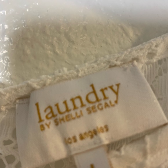 White eyelet sleeveless - Picture 3 of 4